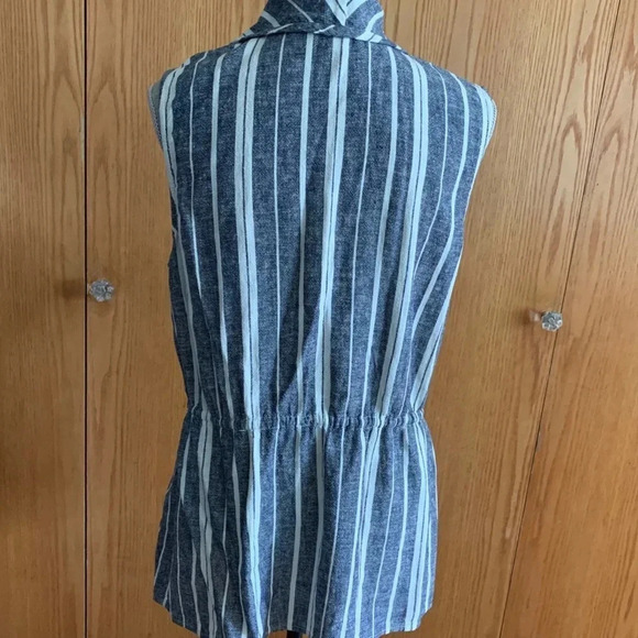 Chaus Women’s Anorak Striped Linen Vest - Picture 5 of 12